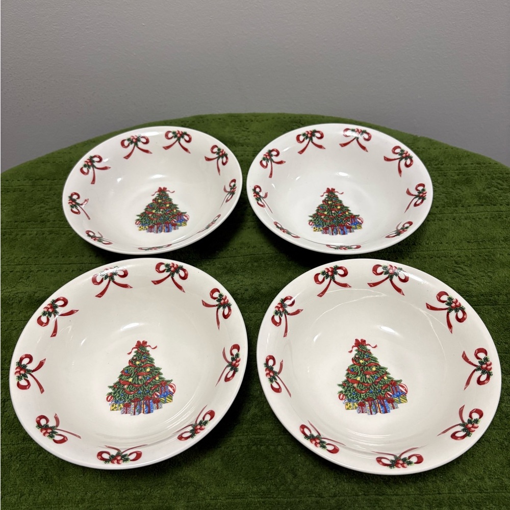 Gibson Christmas Morning collection - Bowls Set of 4